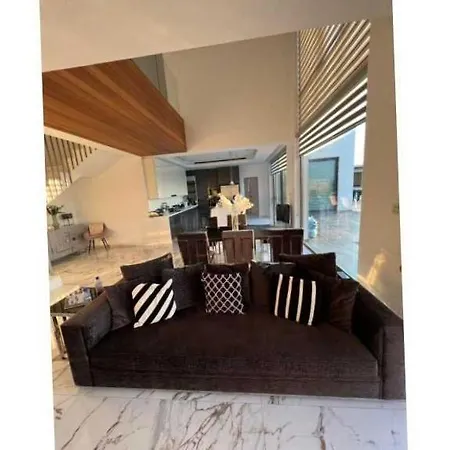 Sea Caves Villa Maa